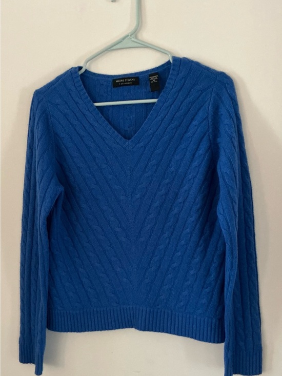 Valerie Stevens Sweaters - Valerie Steven’s Blue Cable-Knit V-Neck Sweater - 100% 2 Ply Cashmere